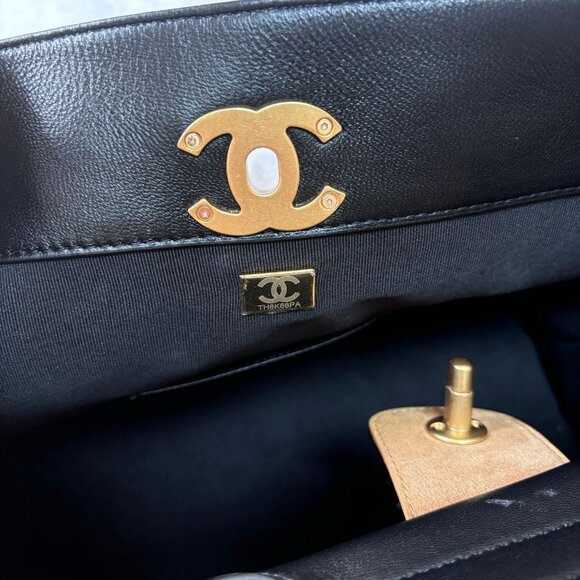 ✨✨Chanel Bag - Picture 9 of 9
